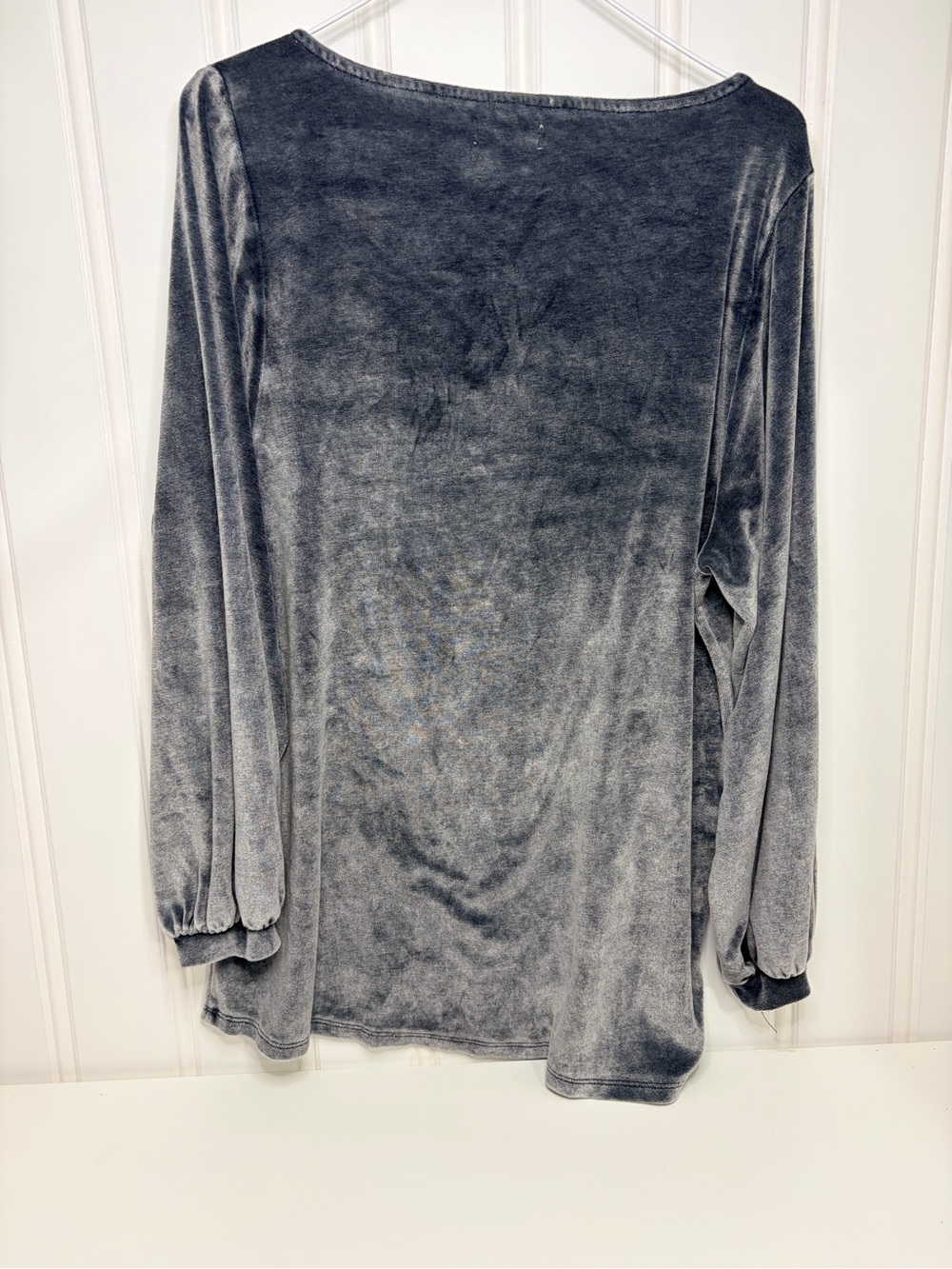 Cupio Gray Velvet Long Sleeve Top